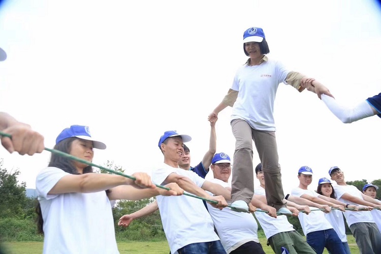 拓展訓練項目【動力繩圈】