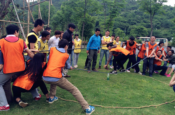 拓展訓(xùn)練團(tuán)隊(duì)游戲【雷區(qū)取水】 拓展訓(xùn)練團(tuán)隊(duì)游戲【雷區(qū)取水】