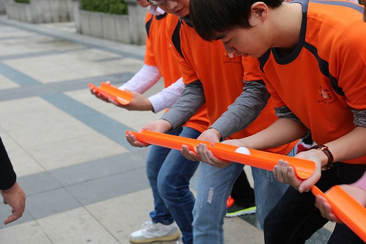 拓展訓練團隊游戲【珠行萬里】能量傳遞 拓展訓練團隊游戲【珠行萬里】能量傳遞